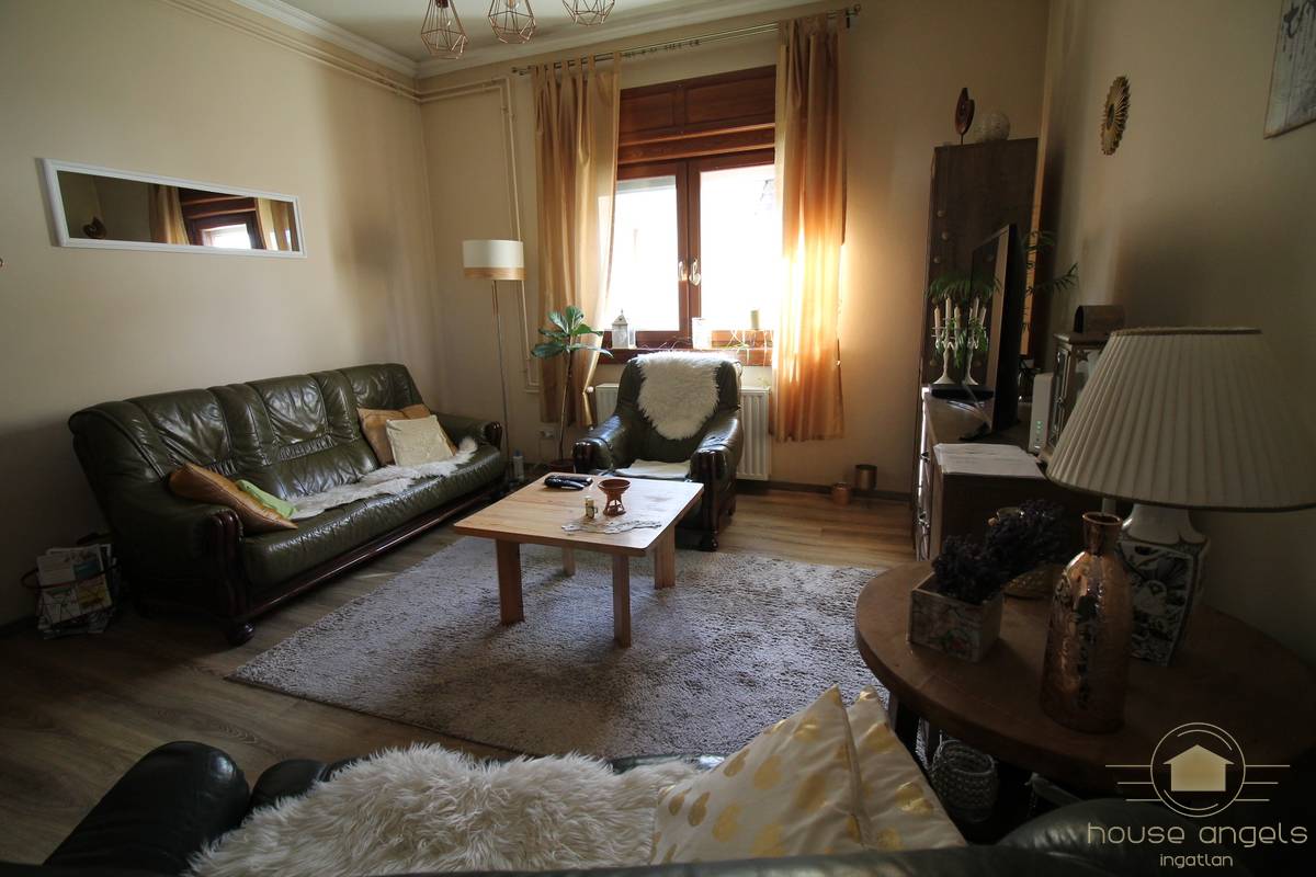 Duplájára bővíthető, önálló családi ház eladó Aszód frekventált részén