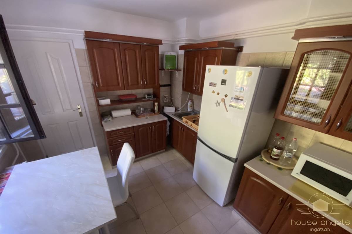 Óbuda legfelkapottabb részén családi ház eladó közel 900 nm-es telken