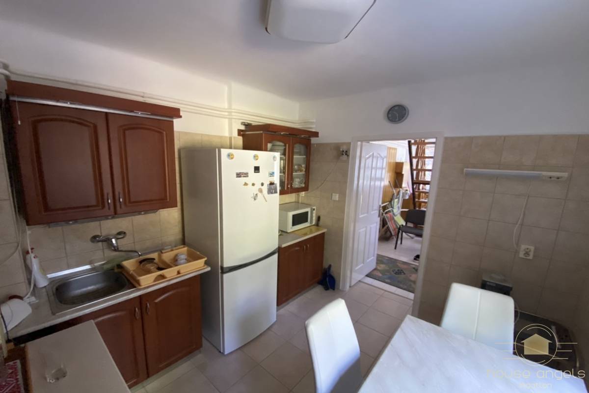 Óbuda legfelkapottabb részén családi ház eladó közel 900 nm-es telken