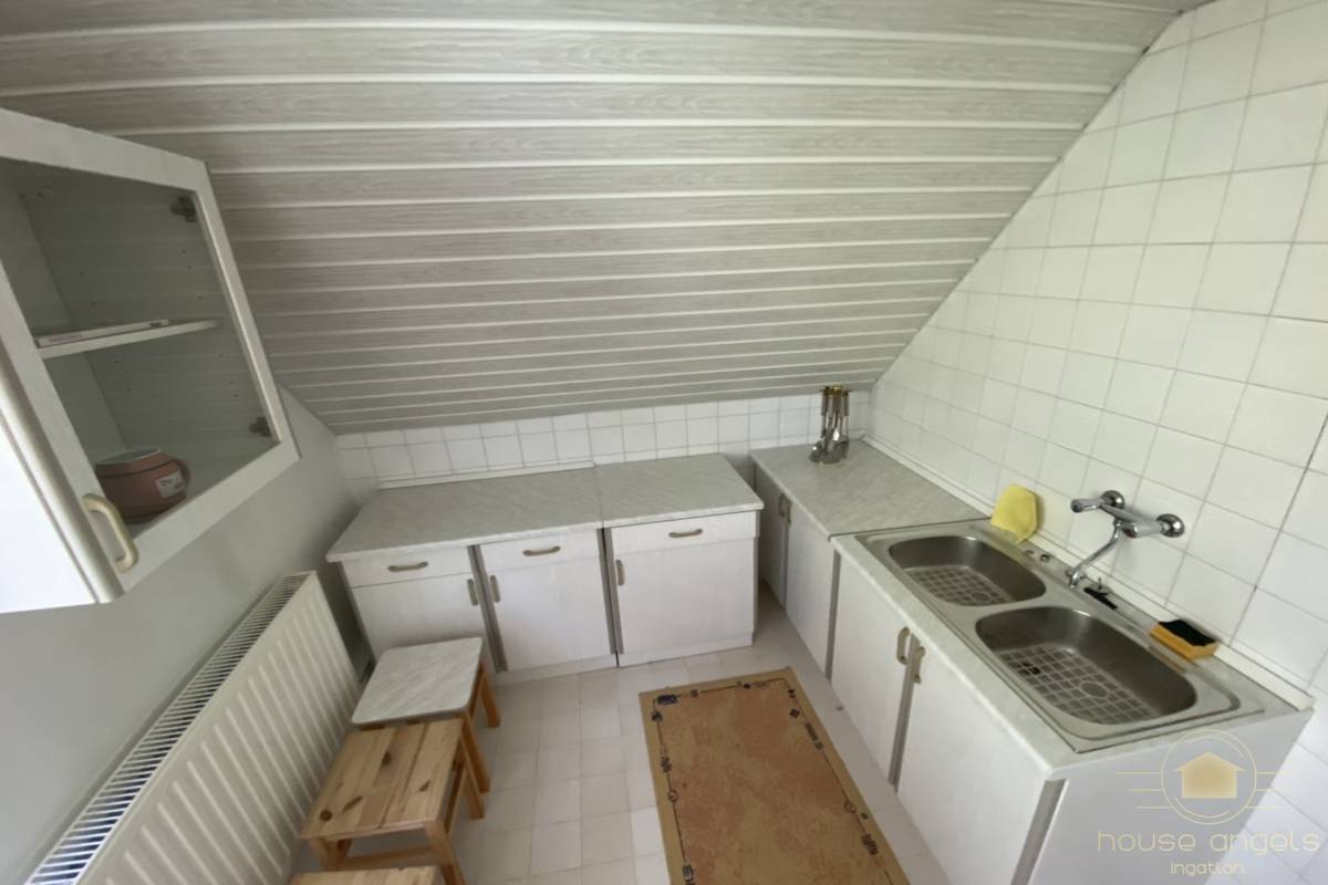 Óbuda legfelkapottabb részén családi ház eladó közel 900 nm-es telken