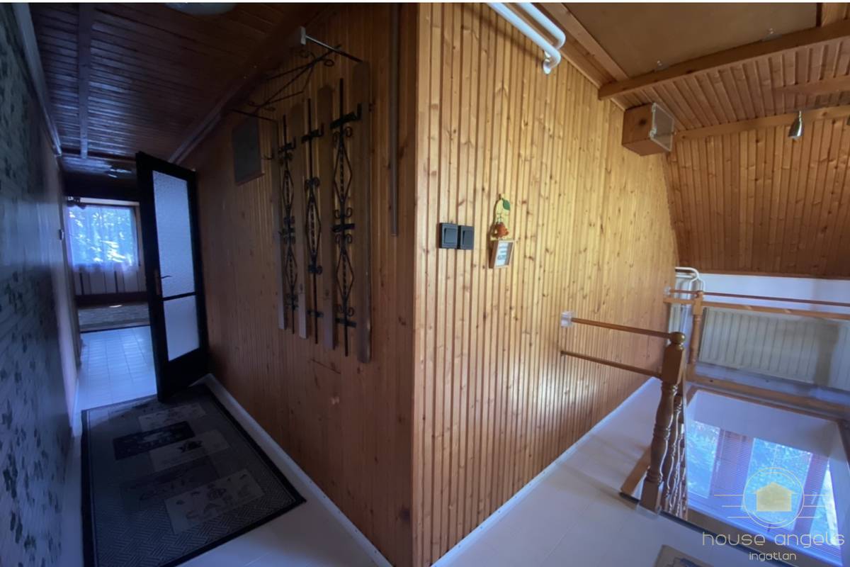 Óbuda legfelkapottabb részén családi ház eladó közel 900 nm-es telken