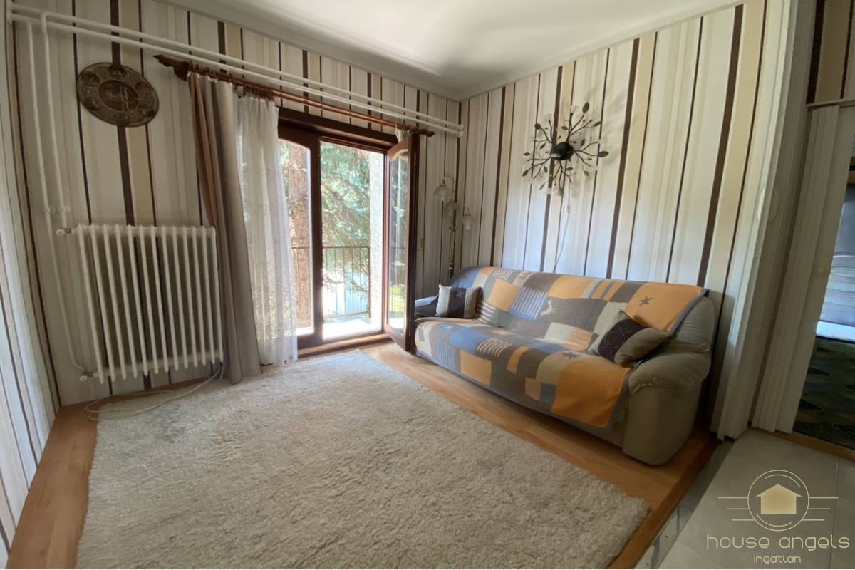 Óbuda legfelkapottabb részén családi ház eladó közel 900 nm-es telken