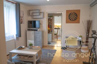 Óbuda legfelkapottabb részén családi ház eladó közel 900 nm-es telken