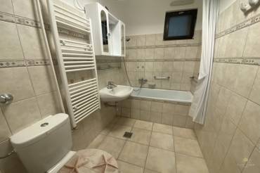 Óbuda legfelkapottabb részén családi ház eladó közel 900 nm-es telken