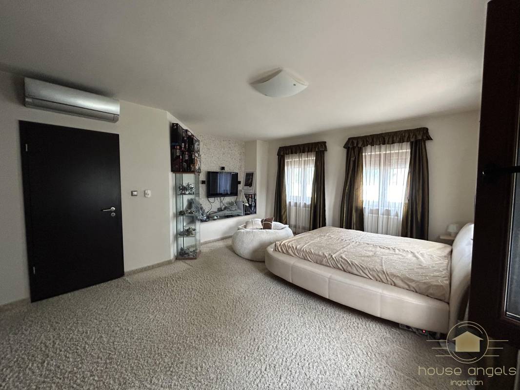 Luxus családi ház eladó a kerület szívében