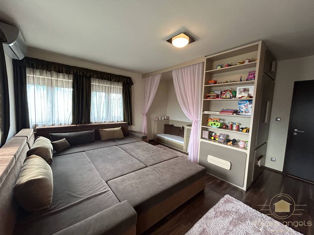 Luxus családi ház eladó a kerület szívében