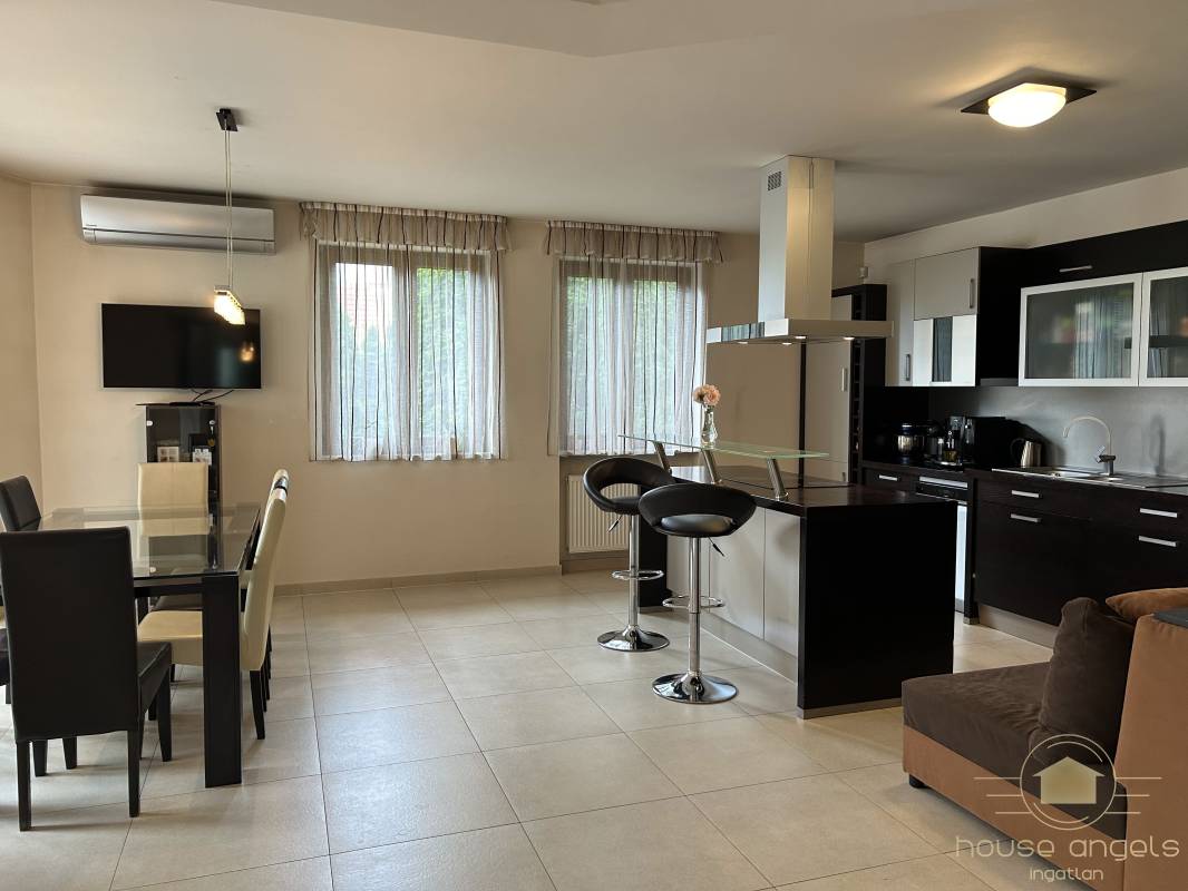 Luxus családi ház eladó a kerület szívében