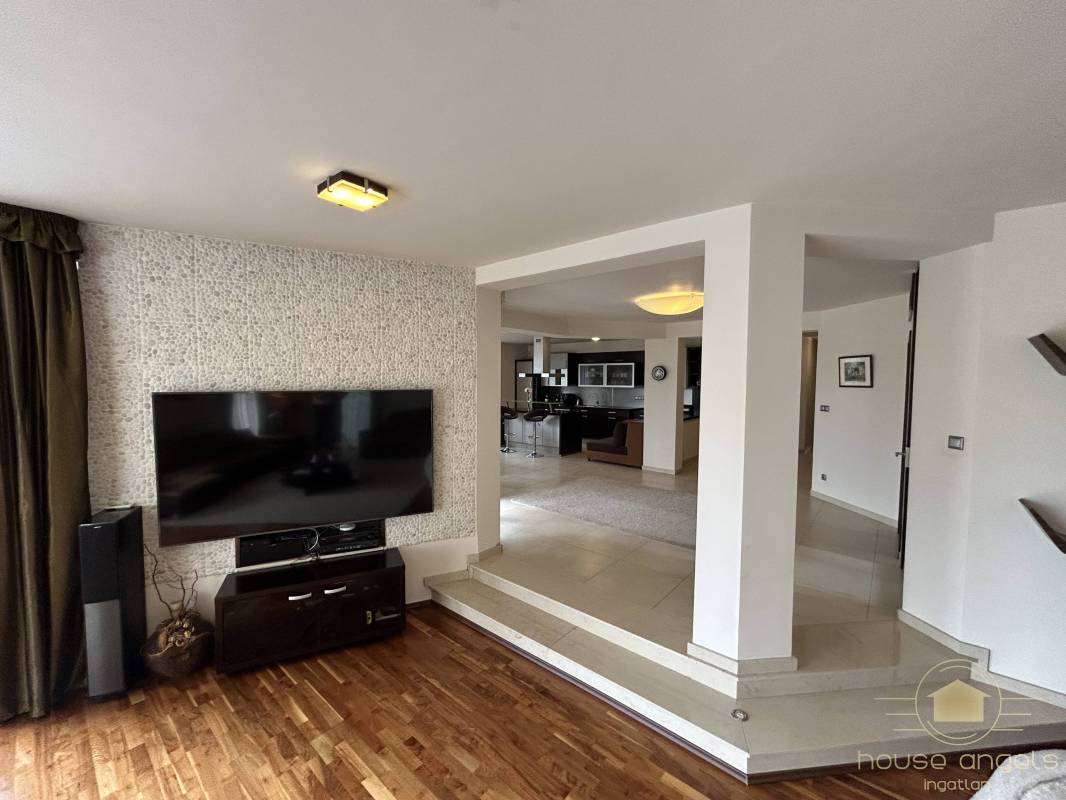 Luxus családi ház eladó a kerület szívében