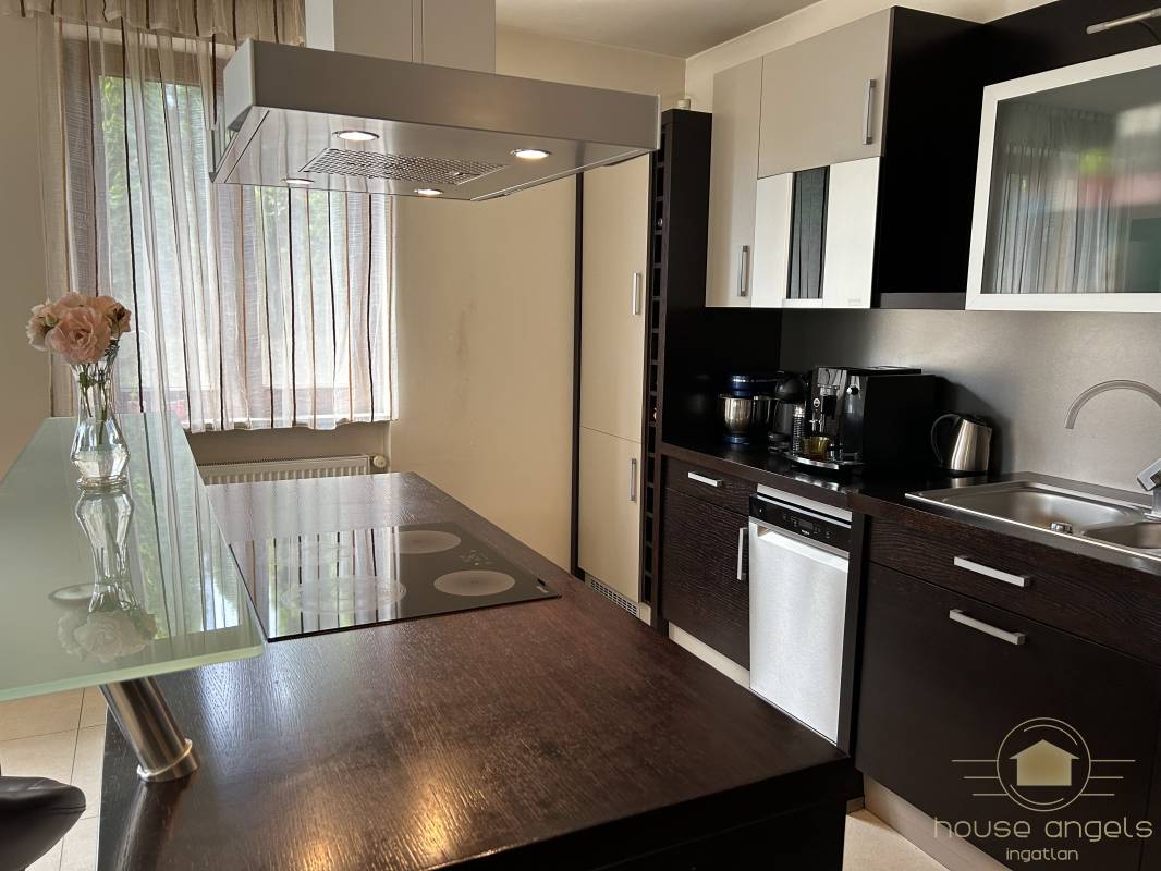 Luxus családi ház eladó a kerület szívében