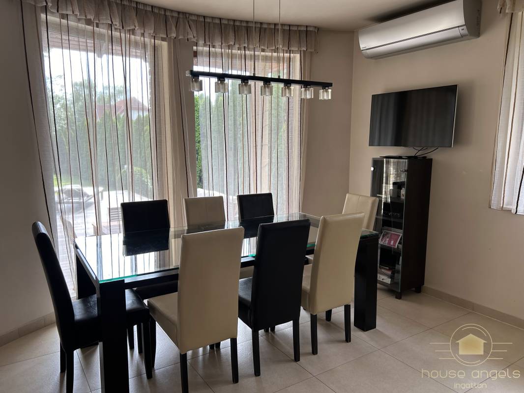 Luxus családi ház eladó a kerület szívében