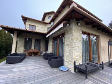 Luxus családi ház eladó a kerület szívében