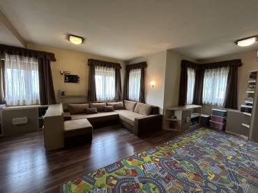 Luxus családi ház eladó a kerület szívében