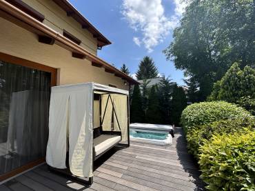 Luxus családi ház eladó a kerület szívében