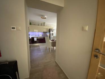 Eladó egy garázsos, részben felújított önálló családi ház a XVIII. kerületben Eladó egy garázsos, részben felújított önálló családi ház a XVIII. kerületben