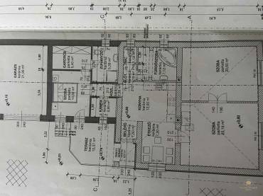 Eladó egy garázsos, részben felújított önálló családi ház a XVIII. kerületben Eladó egy garázsos, részben felújított önálló családi ház a XVIII. kerületben