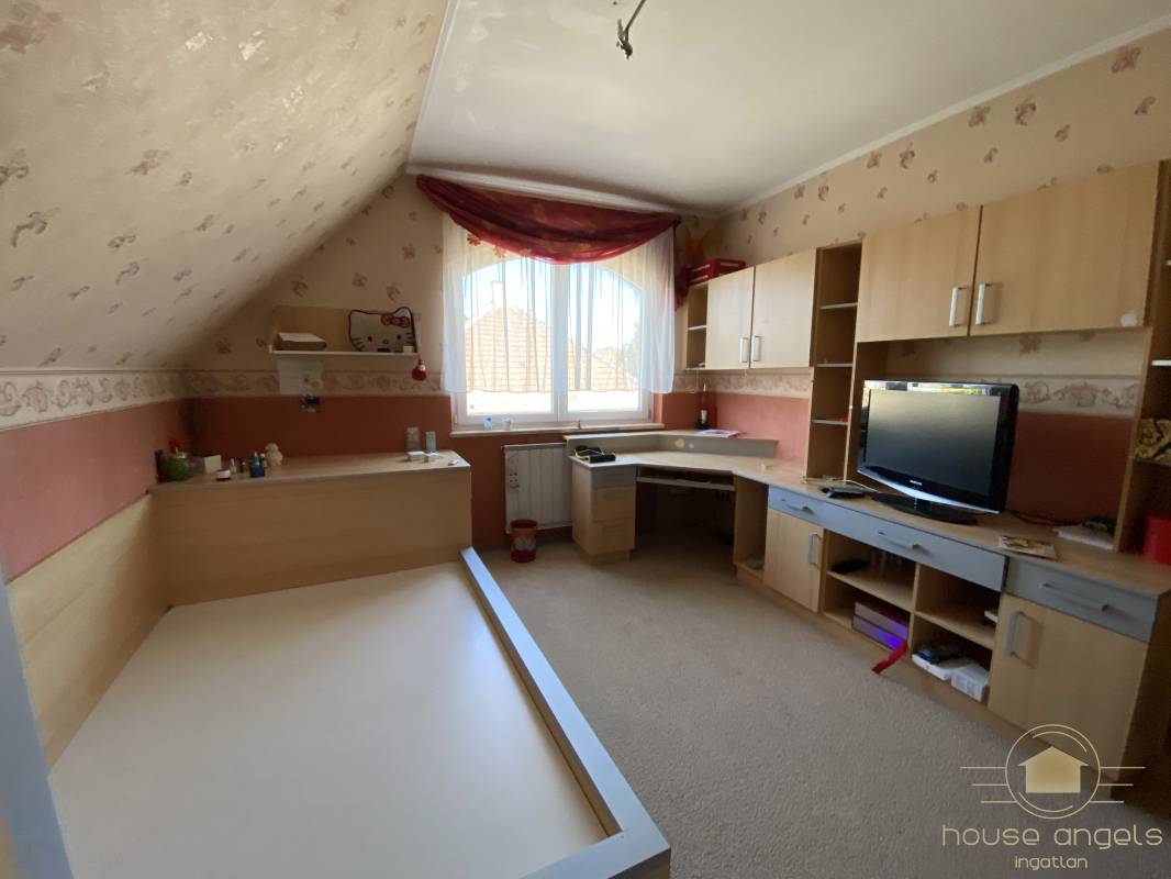 Mesés luxusingatlan eladó Akadémiaújtelen, a számozott utcákban