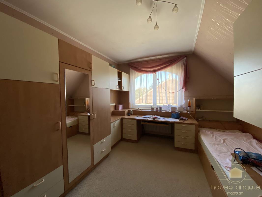 Mesés luxusingatlan eladó Akadémiaújtelen, a számozott utcákban