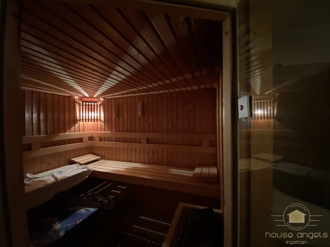 Mesés luxusingatlan eladó Akadémiaújtelen, a számozott utcákban