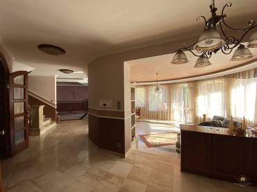 Mesés luxusingatlan eladó Akadémiaújtelen, a számozott utcákban