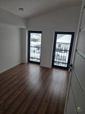 Belső kétszintes, liftes modern luxusház eladó Vecsésen