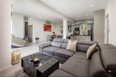 Meseszép luxusingatlan eladó a XVII. kerület Ecserhez közel eső részén