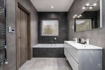 Meseszép luxusingatlan eladó a XVII. kerület Ecserhez közel eső részén