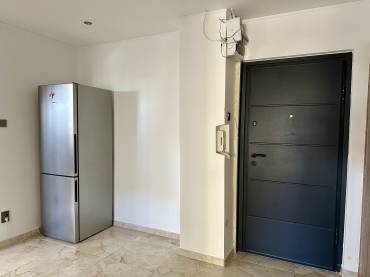 Gyönyörűen felújított 2 szobás lakás eladó az Újlak utcában