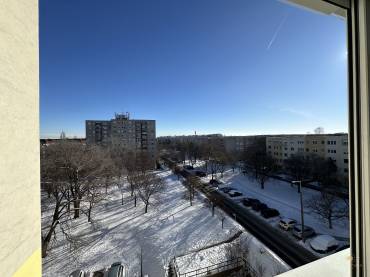 Gyönyörűen felújított 2 szobás lakás eladó az Újlak utcában