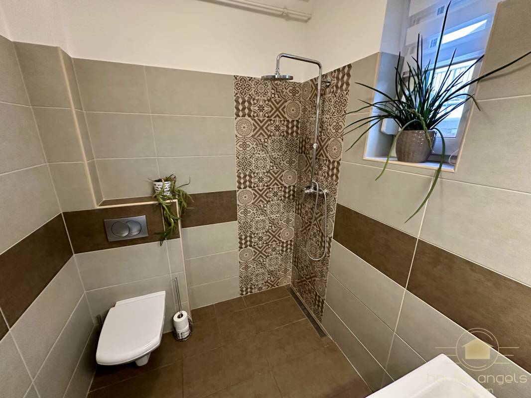 Eladó 4 szobás meseszép családi otthon Pécelen