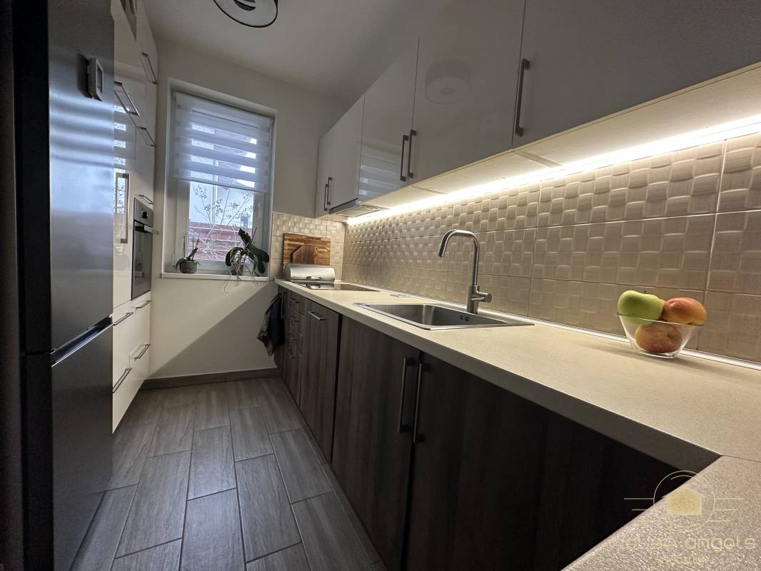 Eladó 4 szobás meseszép családi otthon Pécelen