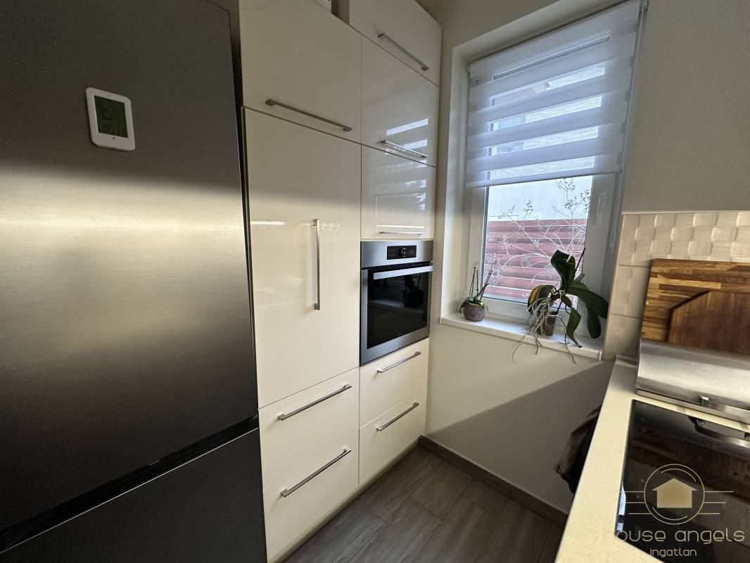 Eladó 4 szobás meseszép családi otthon Pécelen