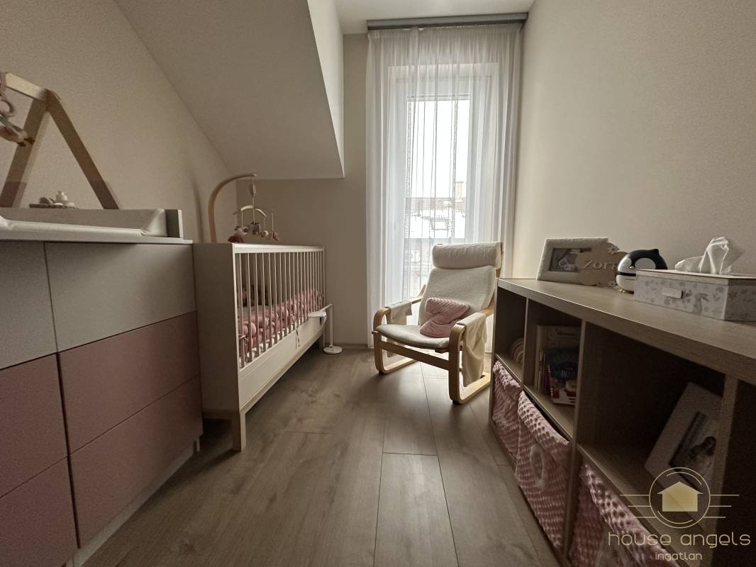 Eladó 4 szobás meseszép családi otthon Pécelen