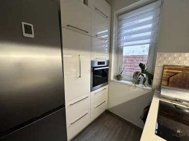 Eladó 4 szobás meseszép családi otthon Pécelen