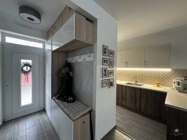 Eladó 4 szobás meseszép családi otthon Pécelen