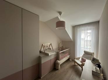 Eladó 4 szobás meseszép családi otthon Pécelen