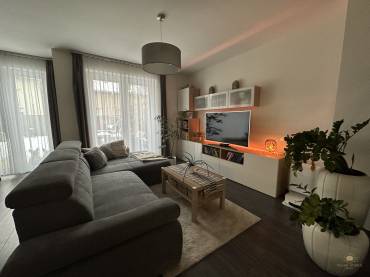 Eladó 4 szobás meseszép családi otthon Pécelen