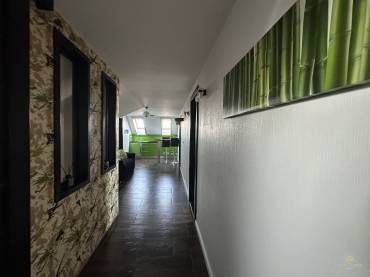 Eladó egy 4 hálószobás családi ház minőségi, luxus enteriőrrel  a XVII. kerület csendes részén