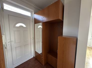 Dupla fürdőszobás, 4 hálószobás szélső sorházi lakás eladó a Liget Lakóparkban