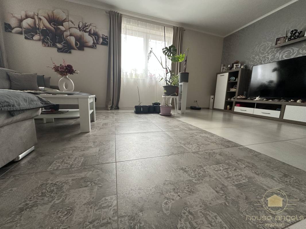 Egyszintes, két generációs családi ház extrán felújítva eladó Gyömrőn