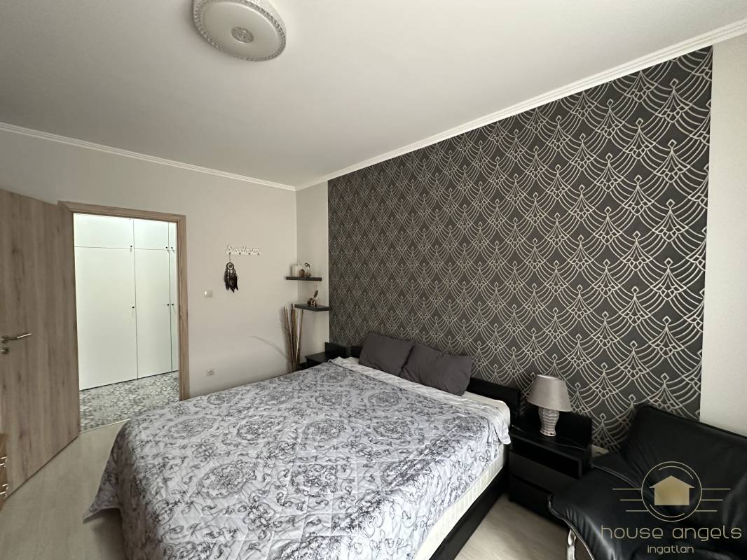 Egyszintes, két generációs családi ház extrán felújítva eladó Gyömrőn