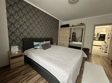 Egyszintes, két generációs családi ház extrán felújítva eladó Gyömrőn