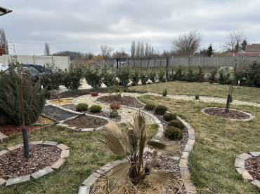 Egyszintes, két generációs családi ház extrán felújítva eladó Gyömrőn