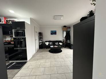 Egyszintes, két generációs családi ház extrán felújítva eladó Gyömrőn